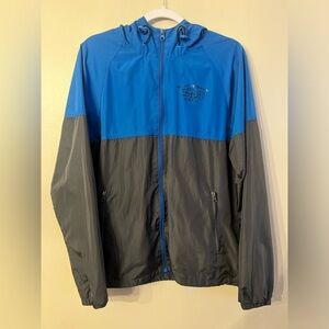 Walt Disney 1971 World Windbreaker Jacket
Size small